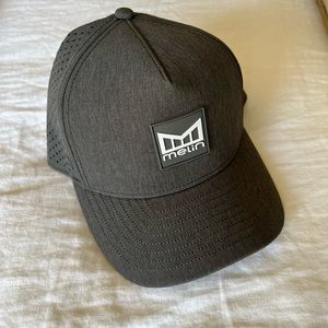 Adult Melin snapback hat